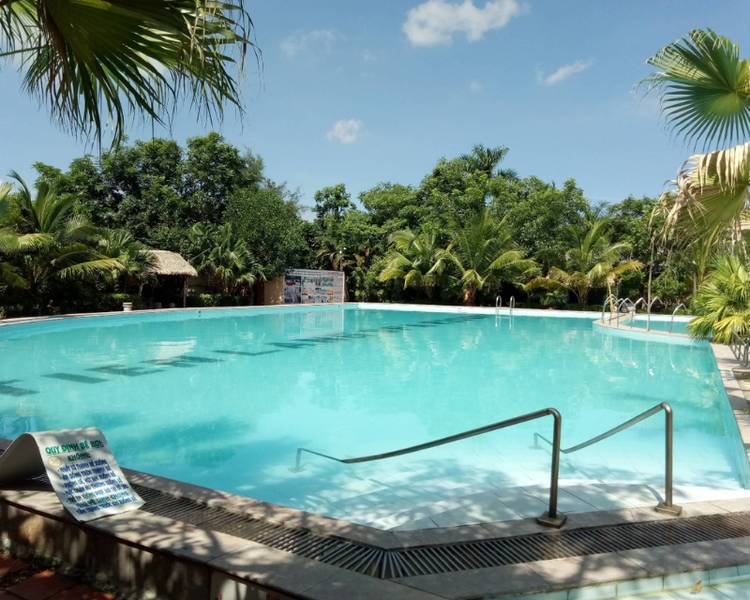 Suối nước nóng Tiên Lãng là điểm nghỉ dưỡng nổi bật với nguồn khoáng nóng thiên nhiên và không gian yên bình.