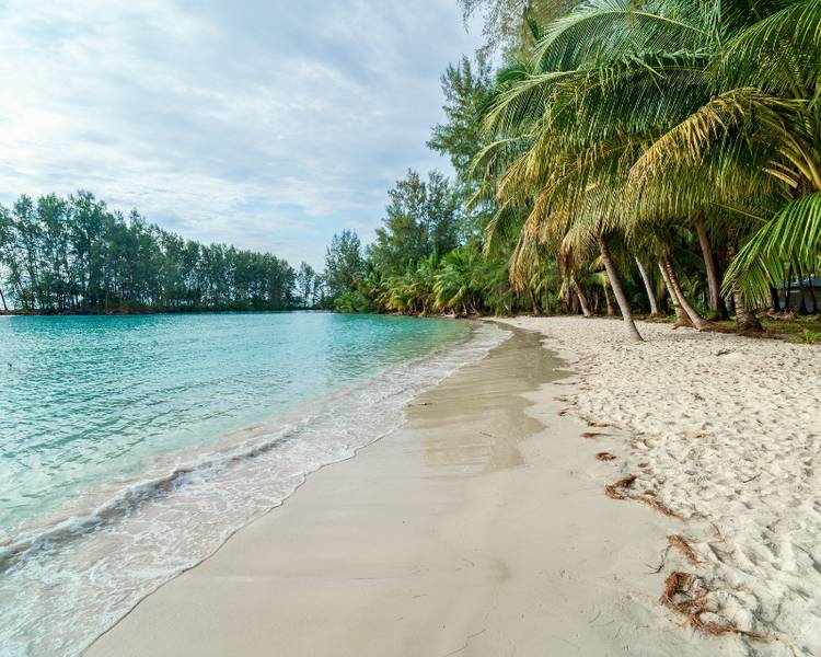 Klong Hin Beach Koh Kood với những bãi cát mịn cùng làn nước trong xanh.