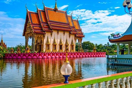 เที่ยวสมุยที่วัดแหลมสุวรรณาราม (Wat Laem Suwannaram)