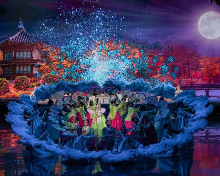Colosseum Show không chỉ là sân khấu biểu diễn, mà còn là hành trình khám phá văn hóa toàn cầu đặc sắc tại Pattaya.