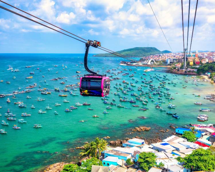 Tìm hiểu thời điểm đẹp nhất để đi du lịch Hòn Thơm để có chuyến đi trọn vẹn hơn.
