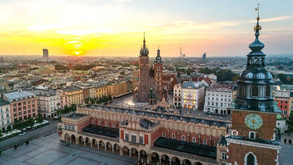 Thành phố Kraków là nơi nơi lưu giữ nguyên vẹn vẻ đẹp kiến trúc cổ kính giữa lòng Ba Lan.  