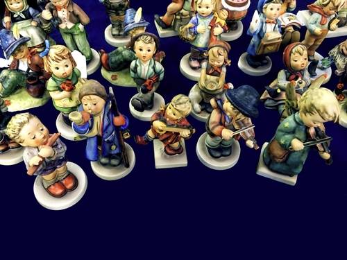  ตุ๊กตาฮัมเมล (Hummel Figurines)