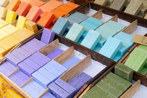สบู่และเครื่องหอมจากโพรวองซ์ (Provence Soap & Aroma)