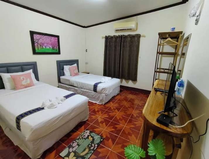 บ้านเคียงฟ้ารีสอร์ท ช่องเม็ก