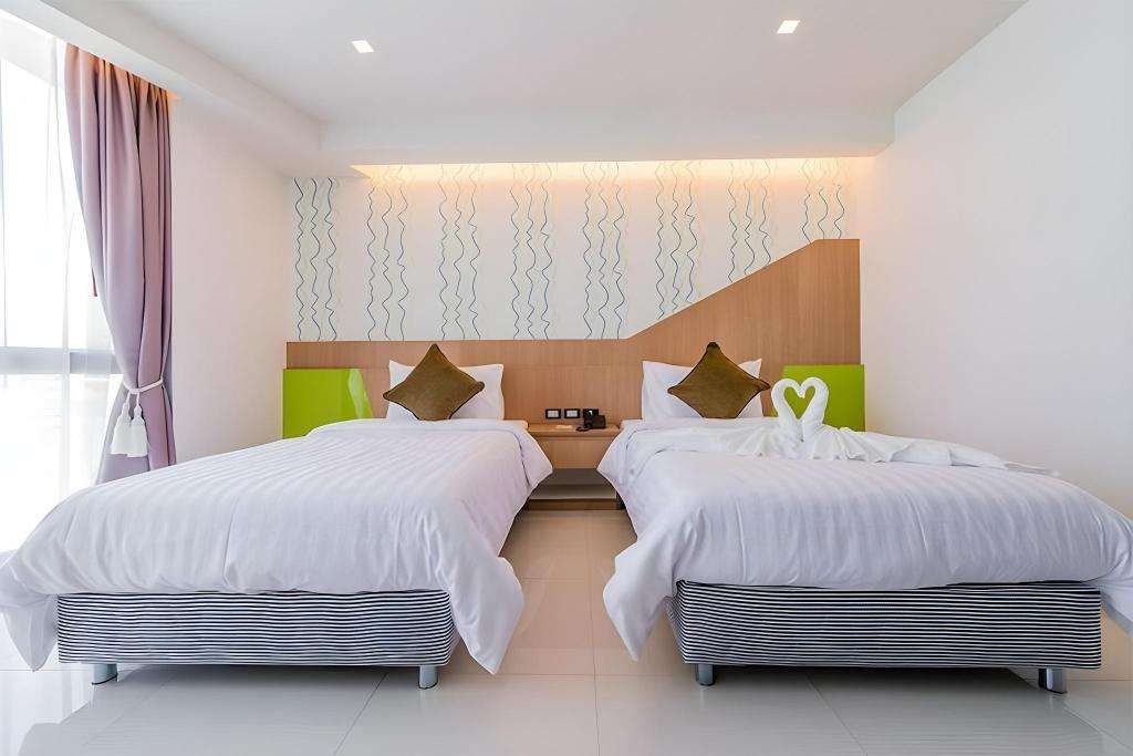 42C The Chic Hotel