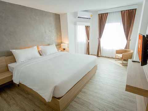 B2 Nakhonsawan Premier Hotel