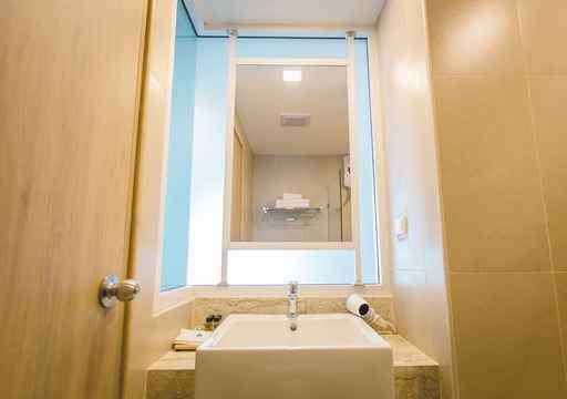 B2 Nakhonsawan Premier Hotel