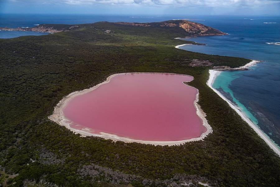 Lake Hillier