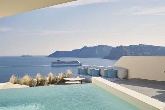 Canaves Oia Suites