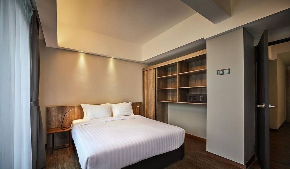 Tropics Eight Suites