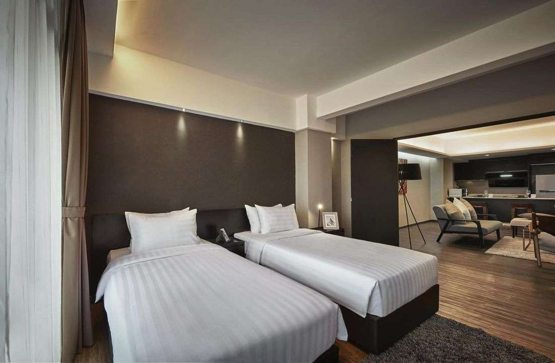 Tropics Eight Suites