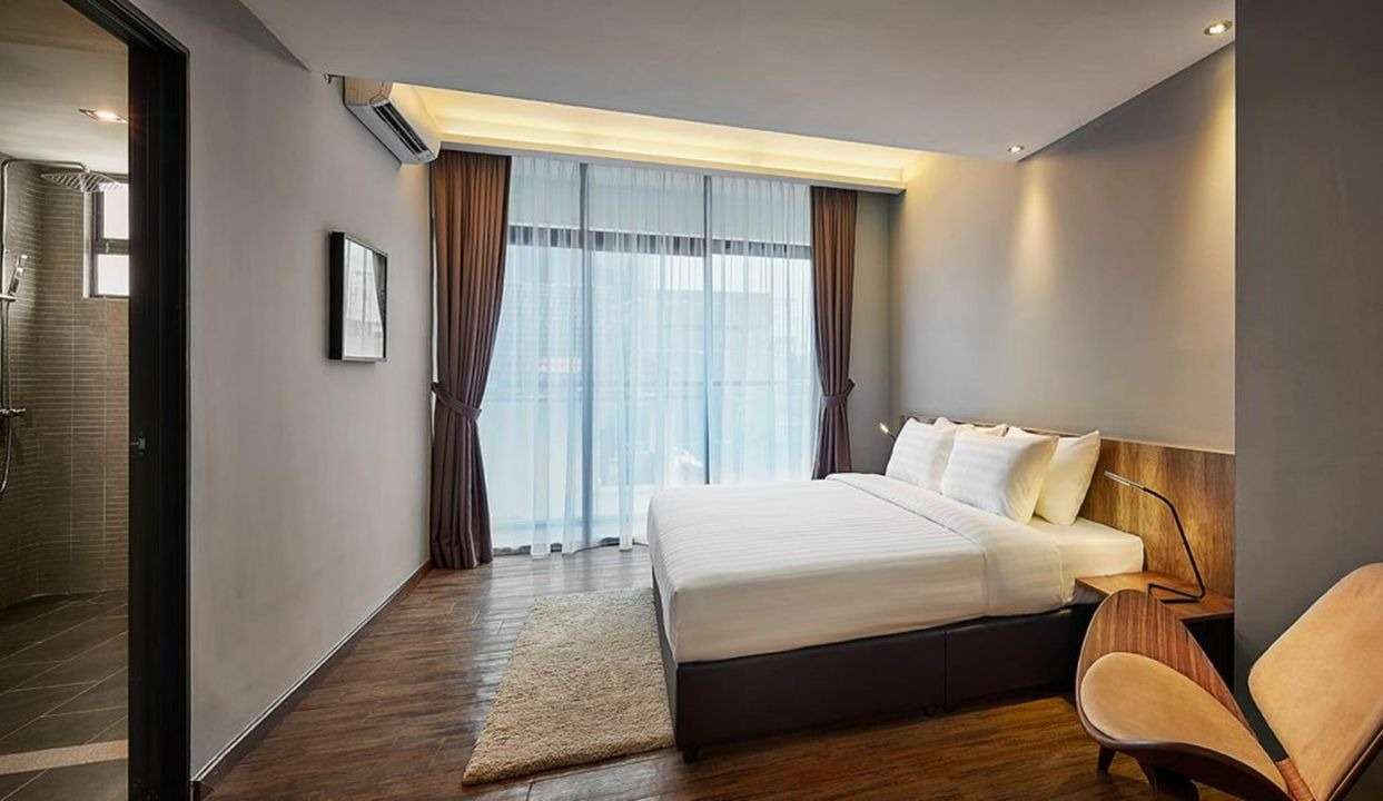 Tropics Eight Suites