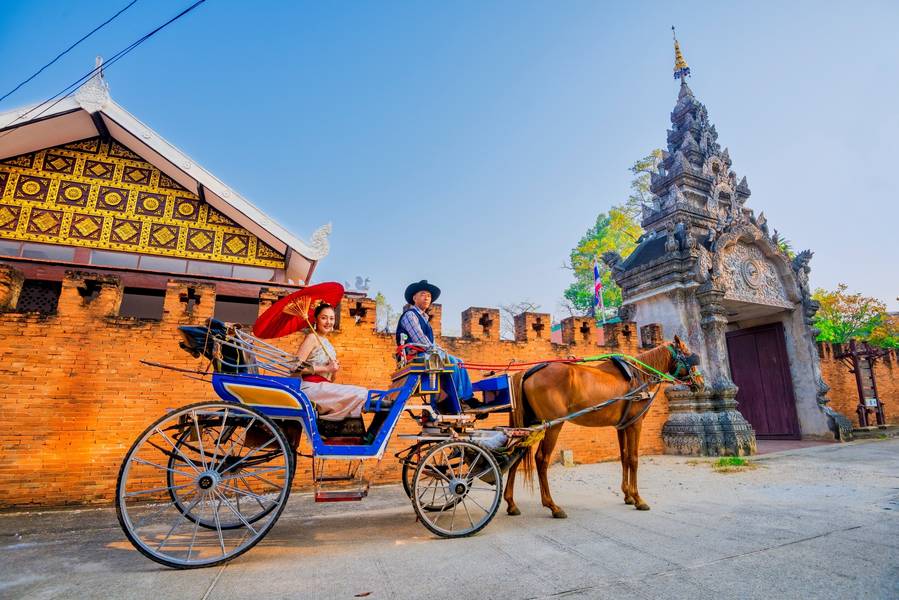 นั่งรถม้าชมเมืองลำปาง