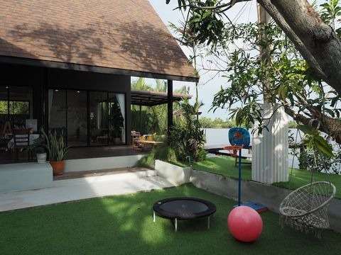 บ้านพระจันทร์เวียน (House of moon phase) 
