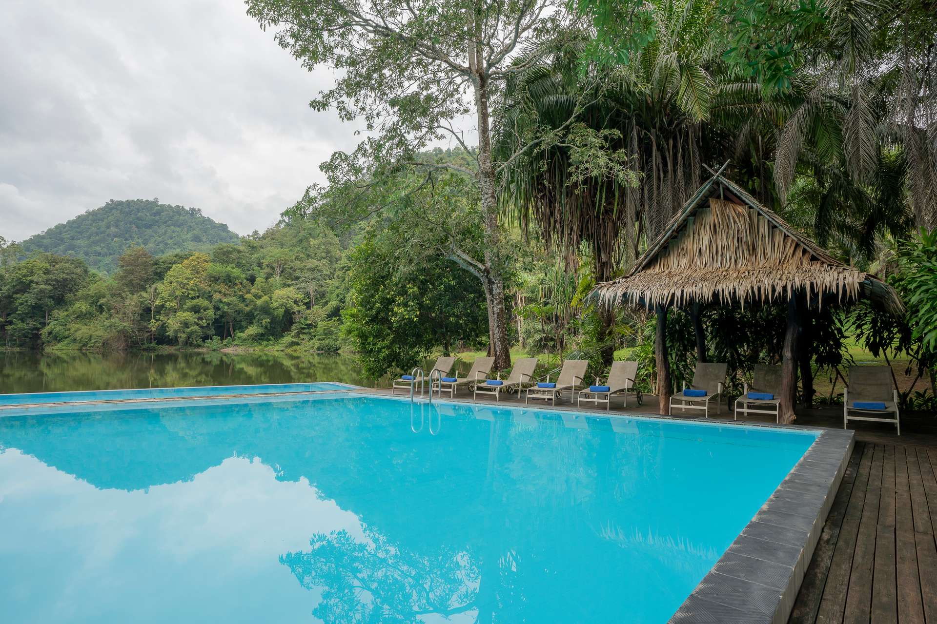Home Phutoey River Hotspring & Nature Resort