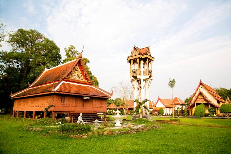 วัดบุปผาราม (วัดปลายคลอง)
