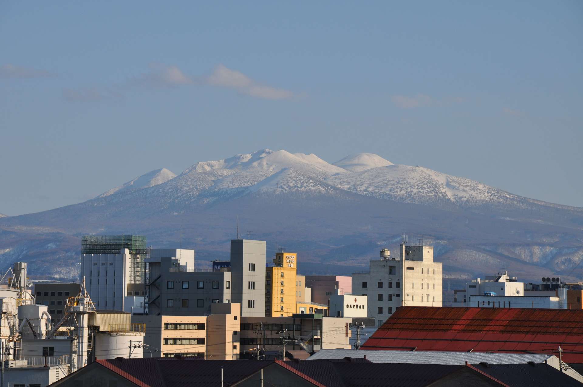 Hokkaido by Season: The Complete Weather Guide and Best Destinations to Visit Year-Round, Traveloka Team