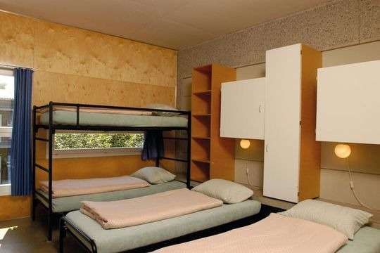 Lausanne Youth Hostel Jeunotel 