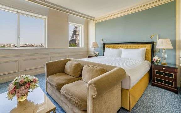 โรงแรมแชงกรี-ลา ปารีส (Shangri-La Paris)