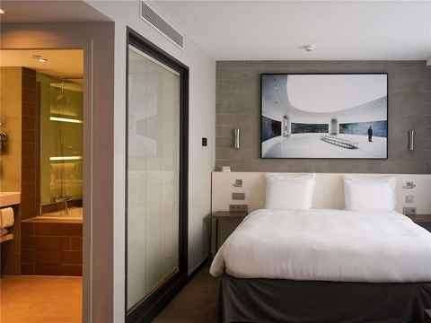 พูลแมน ปารีส ทัวร์ ไอเฟล (Pullman Paris Tour Eiffel)