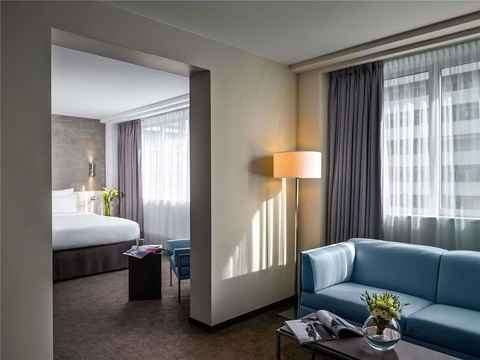 พูลแมน ปารีส ทัวร์ ไอเฟล (Pullman Paris Tour Eiffel)
