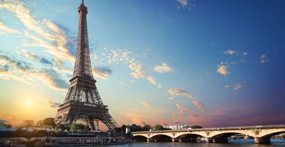Paris Airport to City Centre: The Complete 2026 Transport Guide, Traveloka Team