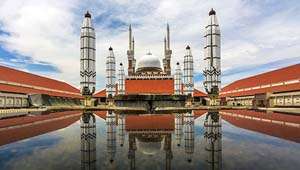 Tiket kereta api ke Semarang