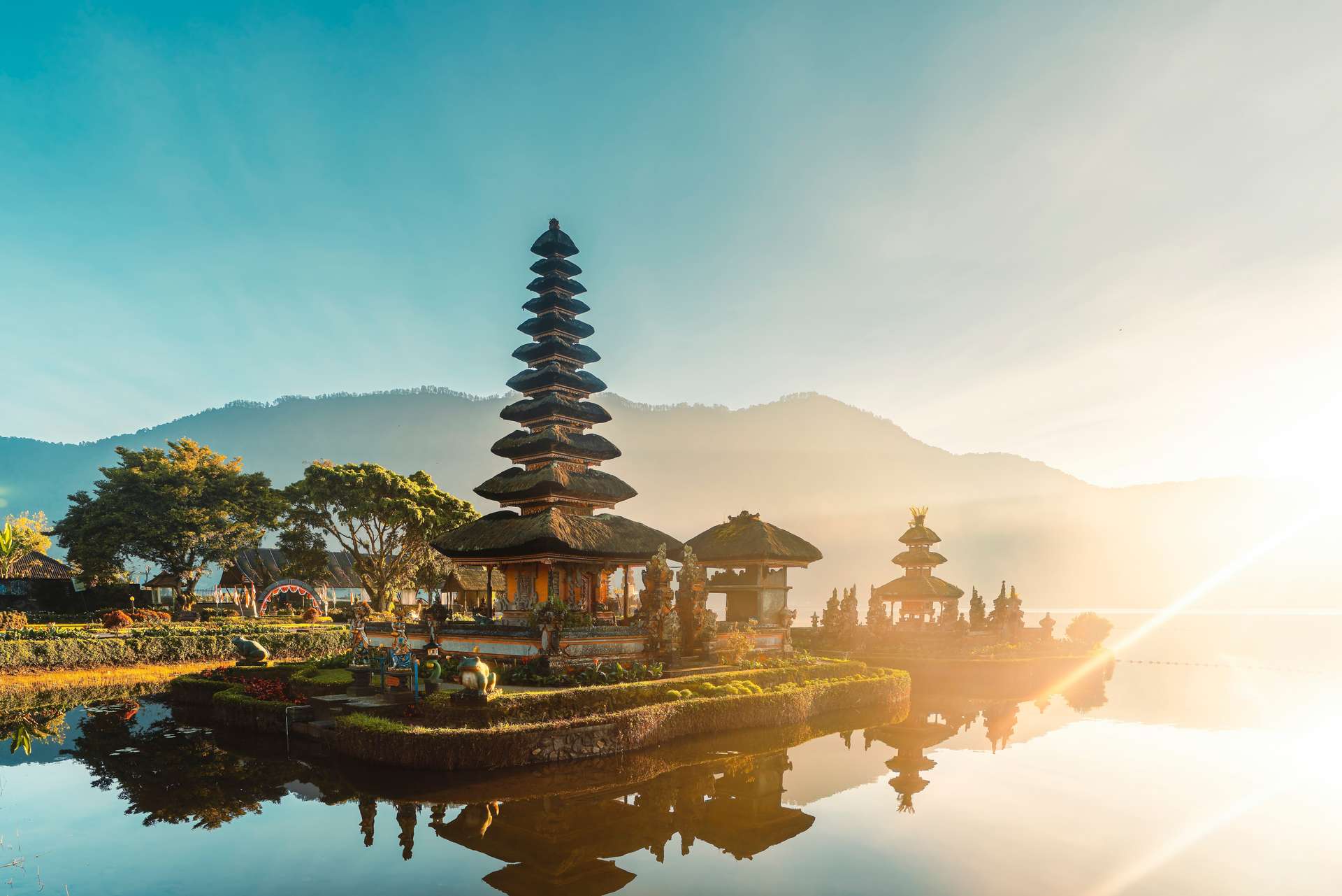 Jakarta - Bali / Denpasar, 22 Nov 2026