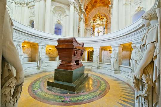 Musée de l'Armée - Les Invalides: สิทธิ์เข้าก่อนใคร