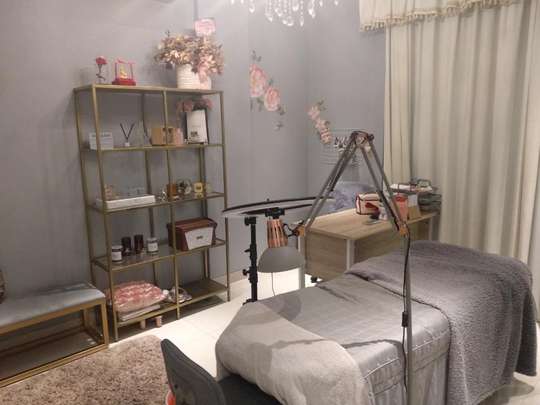 Mixnmax Browstudio Ancol, RM 23