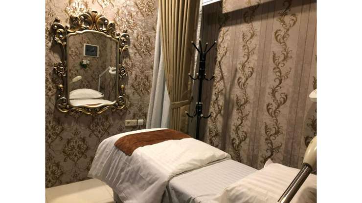 แพ็กเกจทรีตเมนต์ Royal Salon & Spa 1
