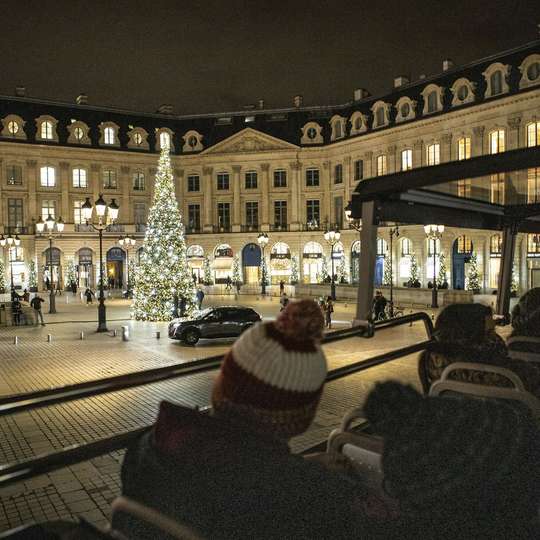 Tootbus Paris: Eco-friendly Christmas Lights Tour
