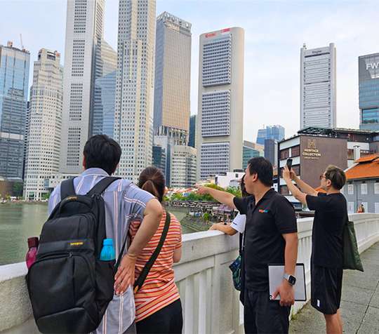 Marina Bay Night Walking Tour, 1.015.663 VND