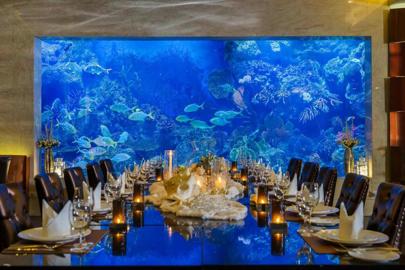 Copper Aquarium Restaurant offers a seafood buffet within the Amarantha Hotel. 