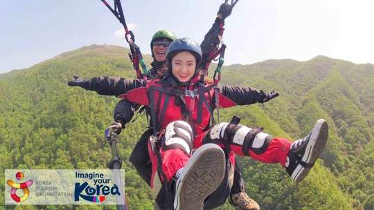 Gyeonggi-do's Yang Pyeong Paragliding Experience | South Korea