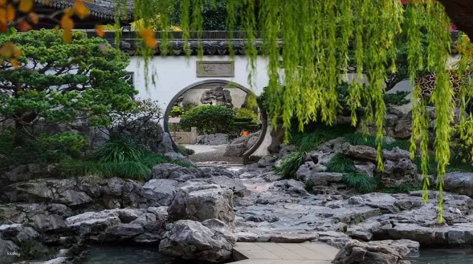 Yu Garden với khung cảnh thơ mộng và yên bình.