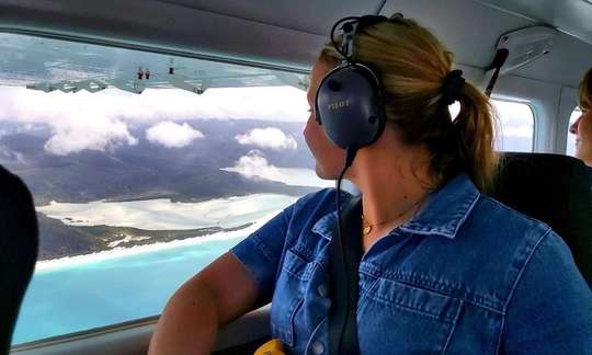 Whitsundays and Great Barrier Reef 60 Minute Scenic Flight