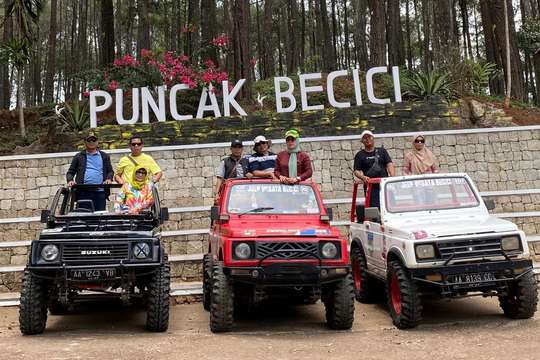 JEEP BUKIT BECICI YOGYAKARTA BY Teba Trans Tour