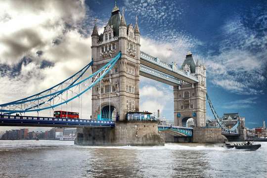 Tower Bridge, Rp 321.940