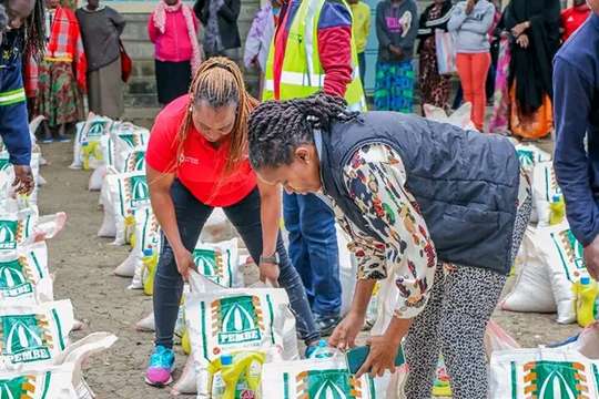 Nairobi: The Real Kibera Slum Historical Guided Walking Tour., RM 162