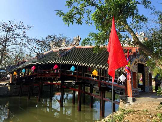 Thanh Toan Village Motorbike Tour with Cooking Class