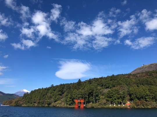 Hakone Day Tour with Lake Ashi cruise and Ohwakudani