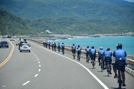 9 days and 8 nights of fun cycling around the island | Giant Cycling Tour | Departing from Taichung