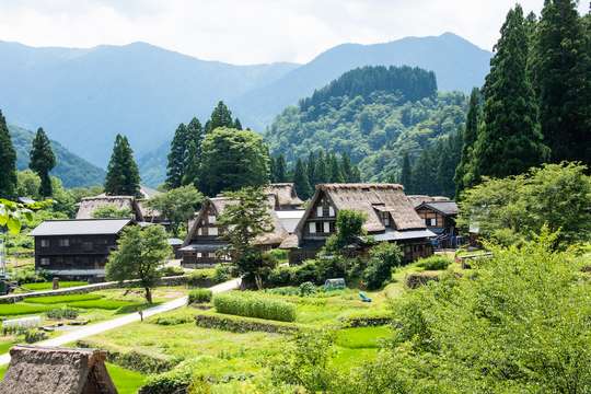 The World Heritage villages - Shirakawago & Gokayama Ainokura Tour