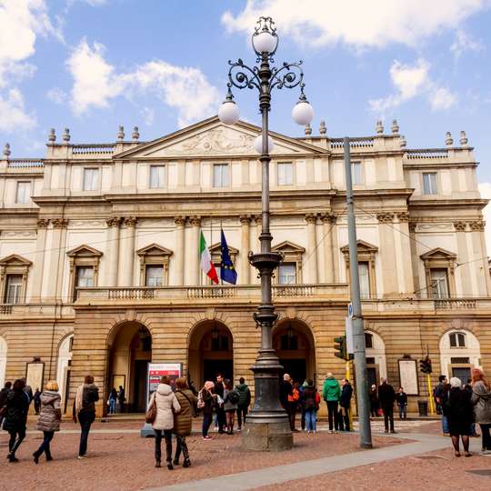 La Scala Theatre Guided Tour, RM 152