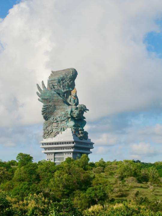 Full Day Trip Bali Selatan - Uluwatu GWK Melasti Beach Seminyak by Penidago, Rp 200.000