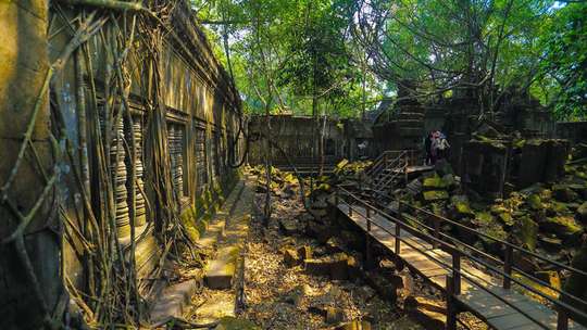 Koh Ker and Beng Mealea Temple Tour, Rp 1.353.909