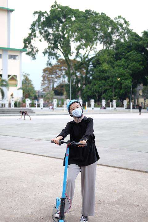 Play Electric Scooter