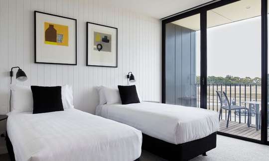 Curlewis Golf Club Stay Play Package - For Two